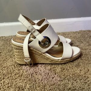 Abella true comfort wedged sandals